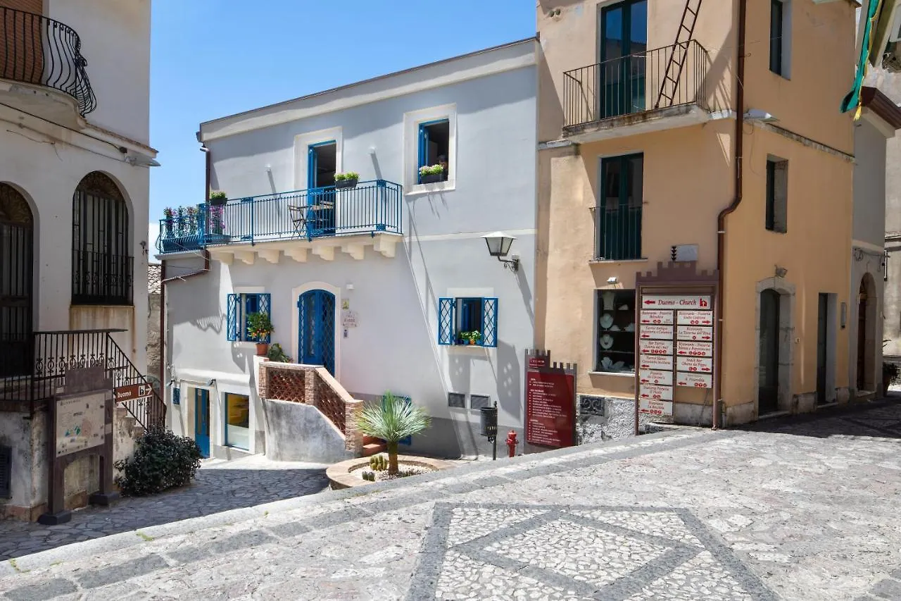 كاستلمولا Casa Blandano B&B 0*,